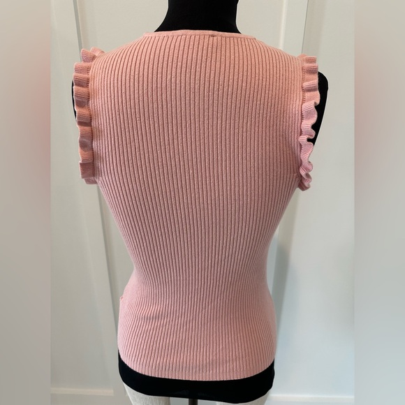 Express Pink Ribbed Knit Fabric - Picture 2 of 4
